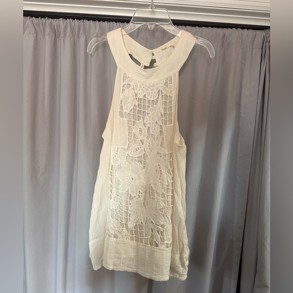 Francesca’s white tank top. - Picture 1 of 3